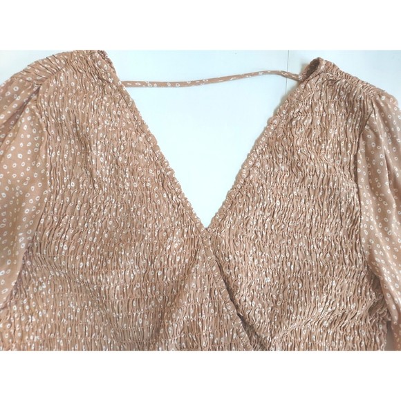 Urban Romantics Tan Polkadot Blouse Size S Bell Sleeve V-Neck Peplum Pullover - Picture 2 of 7